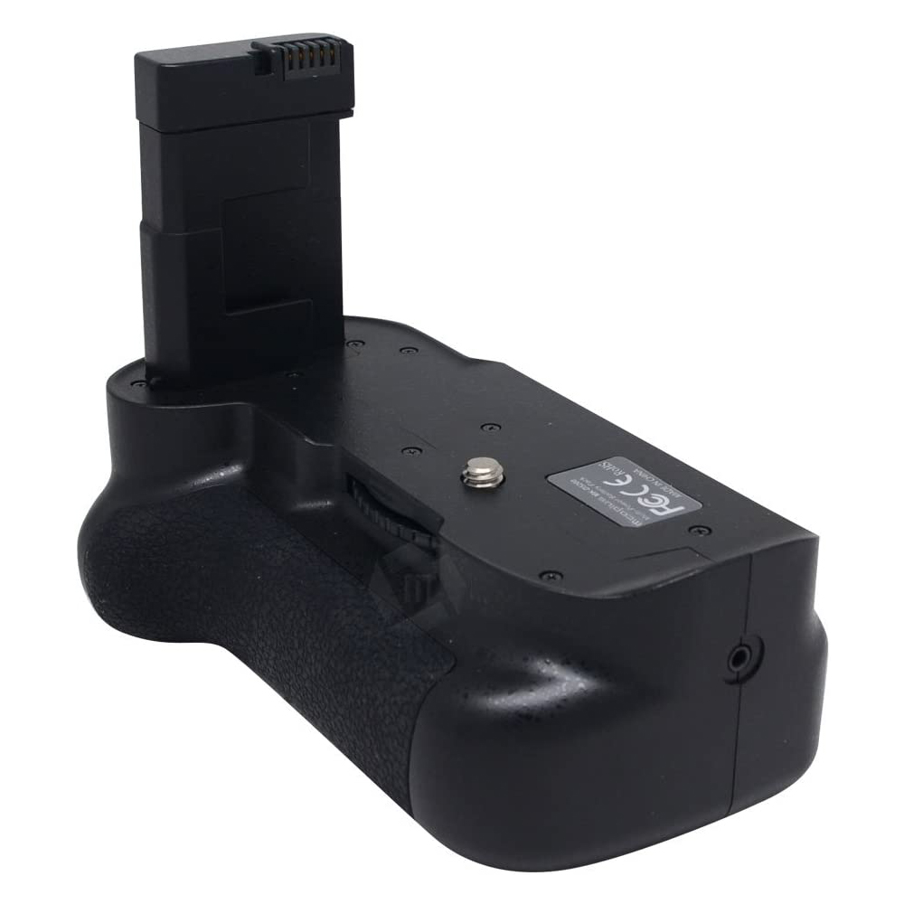 meike-mk-d5200-vertical-battery-grip-for-nikon-d5200-5